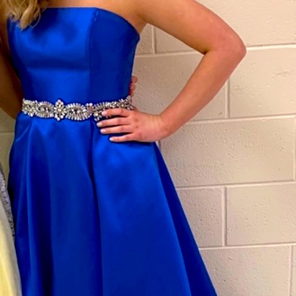 Mac Duggal 10, strapless ballgown. HOCO, pageant, prom, formal, MOB, bridesmaid - Picture 4 of 8